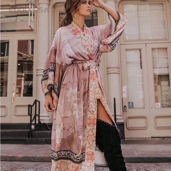 Resort Beach Kimono - Picture 7 of 8